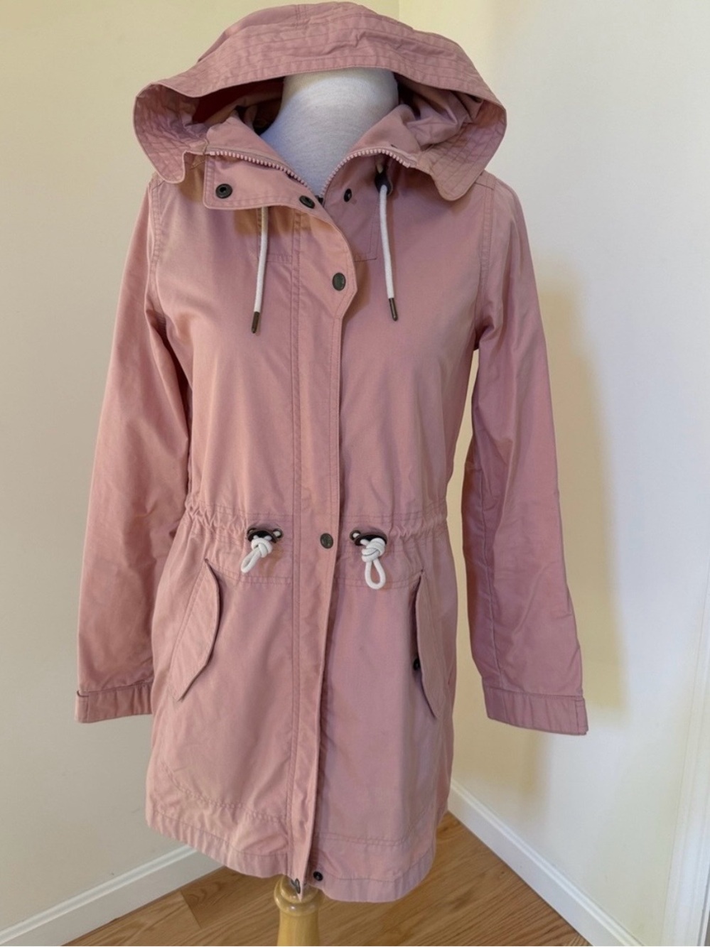 Fat Face Sz 2, dusky rose mauve zippered jacket with hood.
